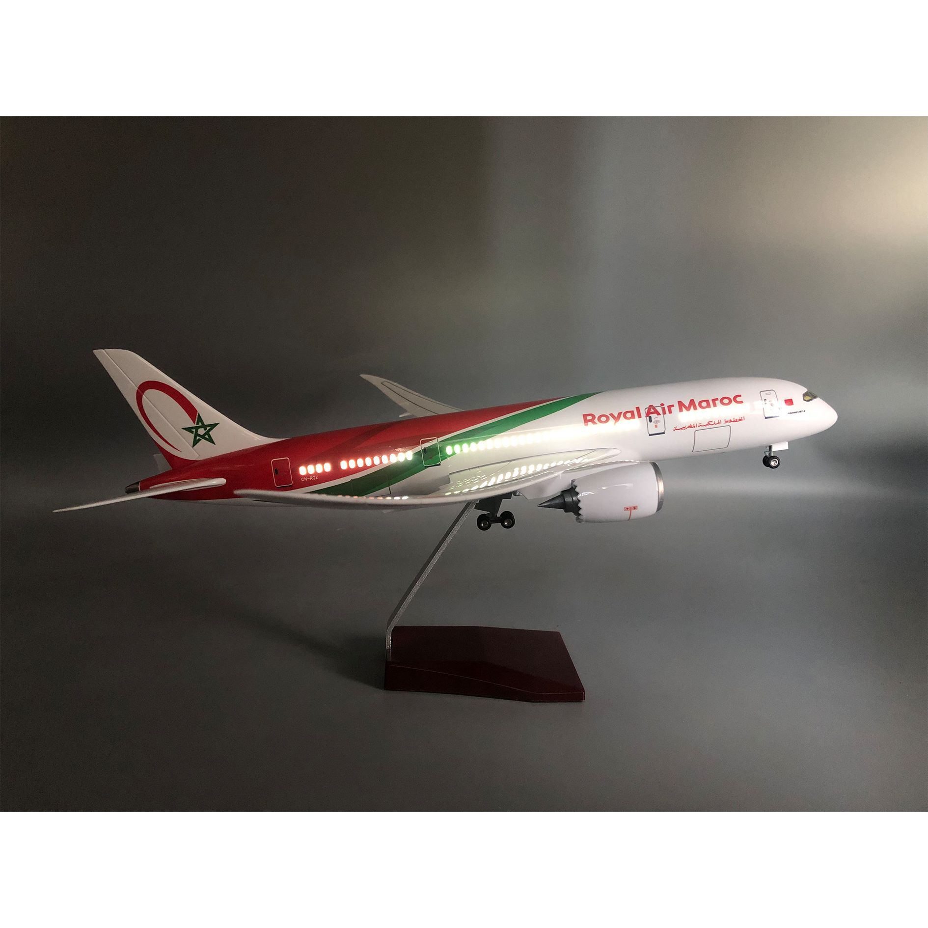 1/130 Scale Royal Air Maroc 78 - Home Office Architecture recension och pris