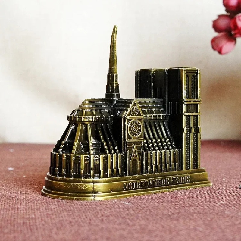 Metal World Famous Building Ar - Home Office Architecture recension och pris