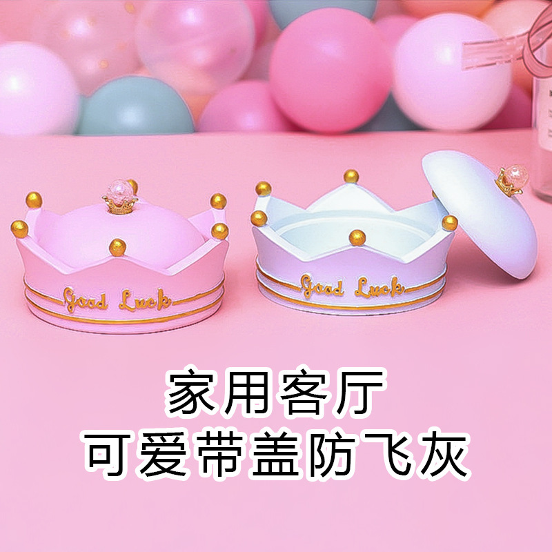 Crown ashtray, lady ashtray. P - Home Office Trend recension och pris